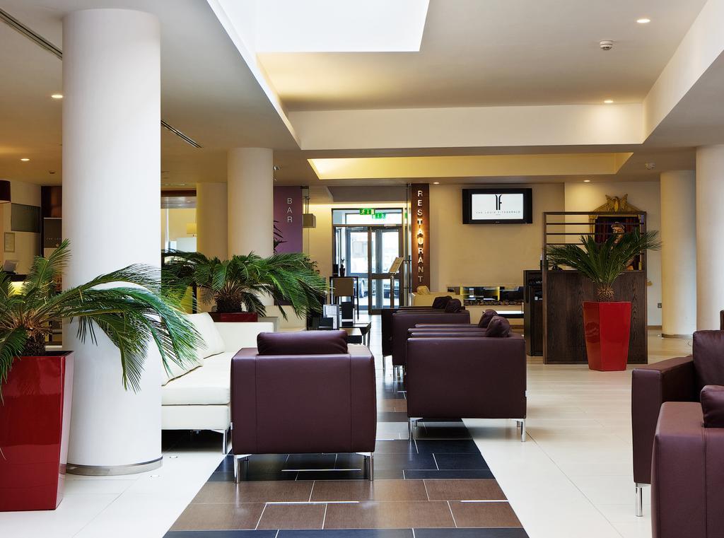 Louis Fitzgerald Hotel Clondalkin Exterior foto