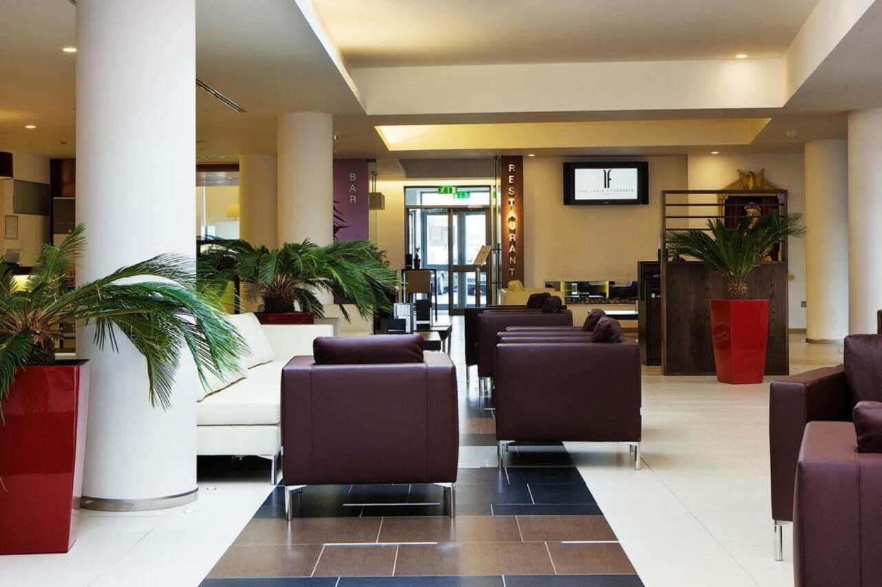 Louis Fitzgerald Hotel Clondalkin Exterior foto